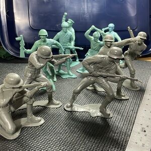 Military soldiers -  6” figures